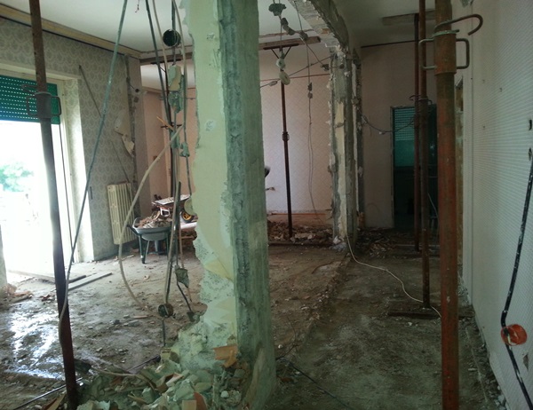 demolizioni interno appartamenti 